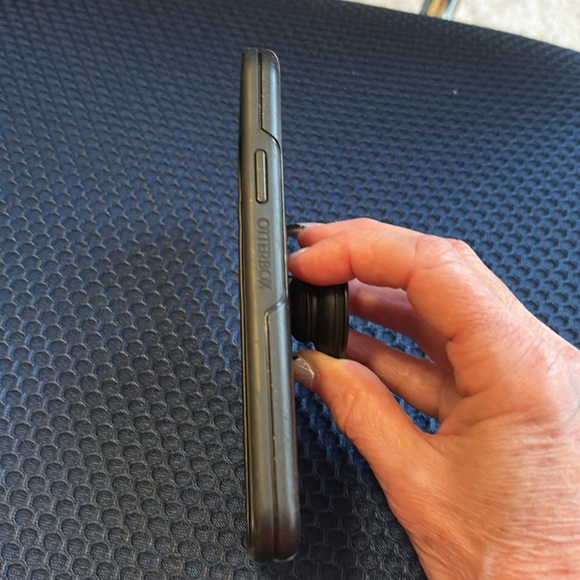 OtterBox with built in pop socket for iPhone 12 - Picture 3 of 6